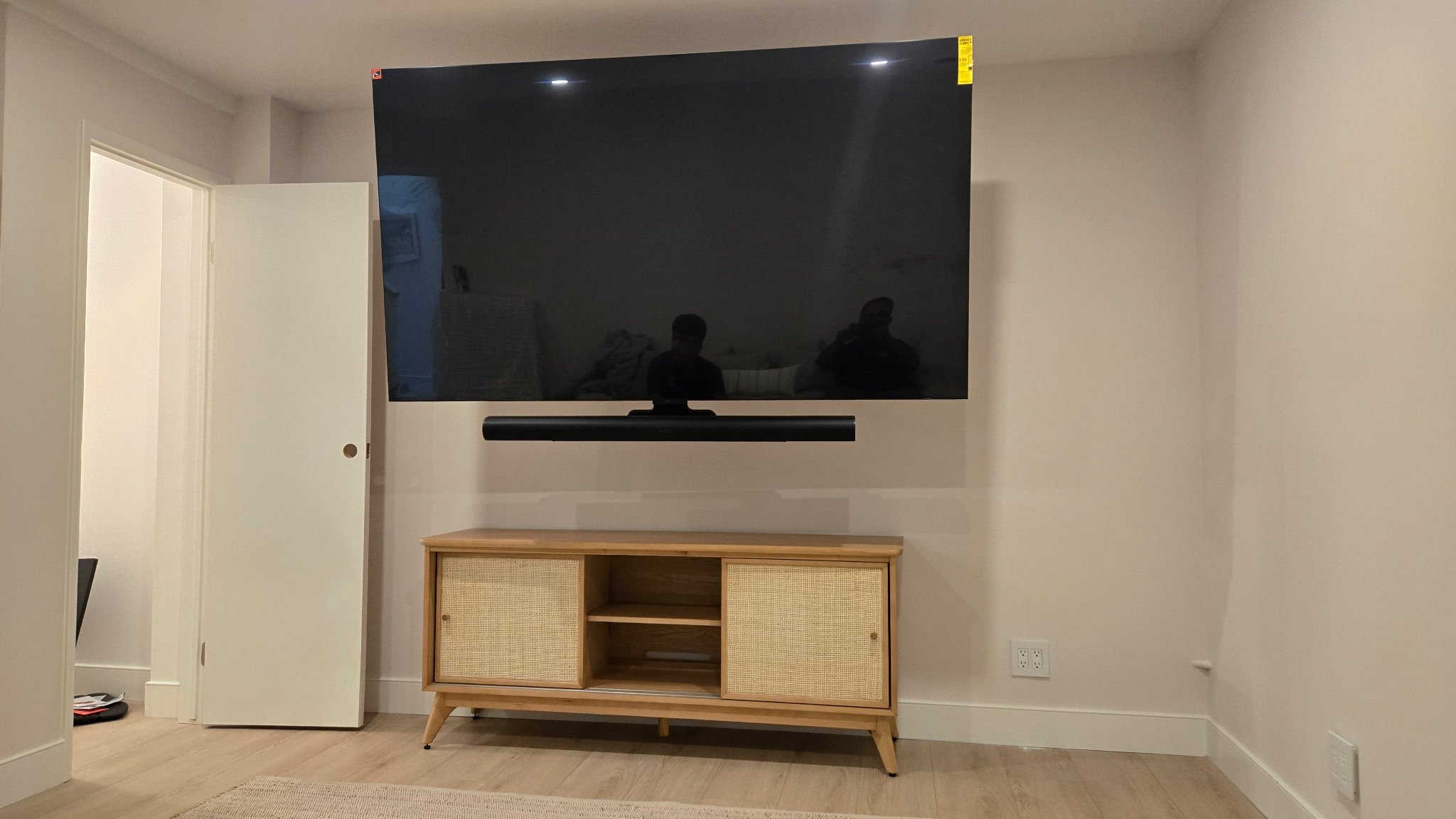 GSWC wall-mounted television and soundbar installation